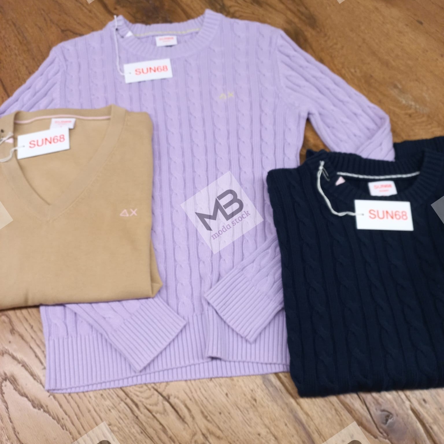 Abbigliamento donna PE con SUN68 e ALPHA e ROY ROGERS
