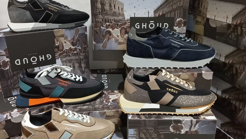 Lotto scarpe GHOUD uomo donna. 19 pezzi